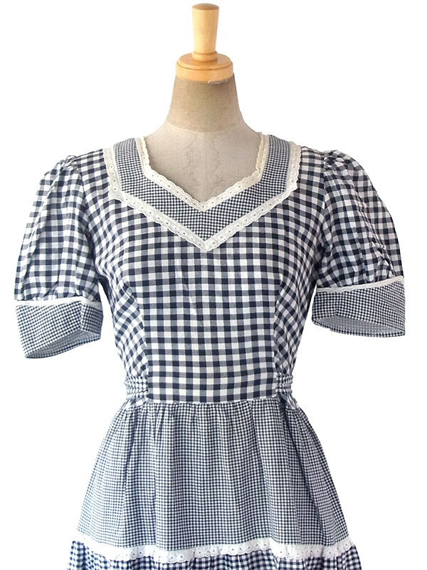 ヨーロッパ古着 フランス買い付け 60年代製 モノトーン X チェック生地切り返し レーステープ パフスリーブ ワンピース 18FC115