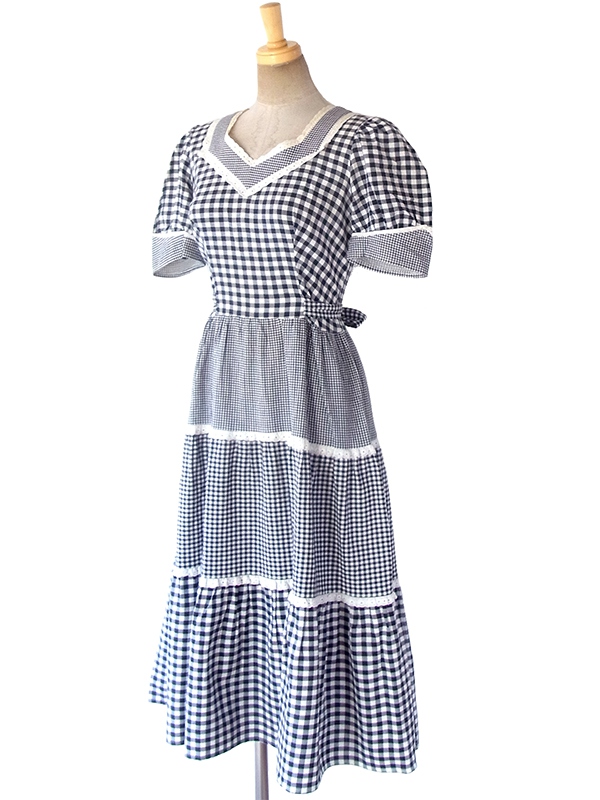 ヨーロッパ古着 フランス買い付け 60年代製 モノトーン X チェック生地切り返し レーステープ パフスリーブ ワンピース 18FC115