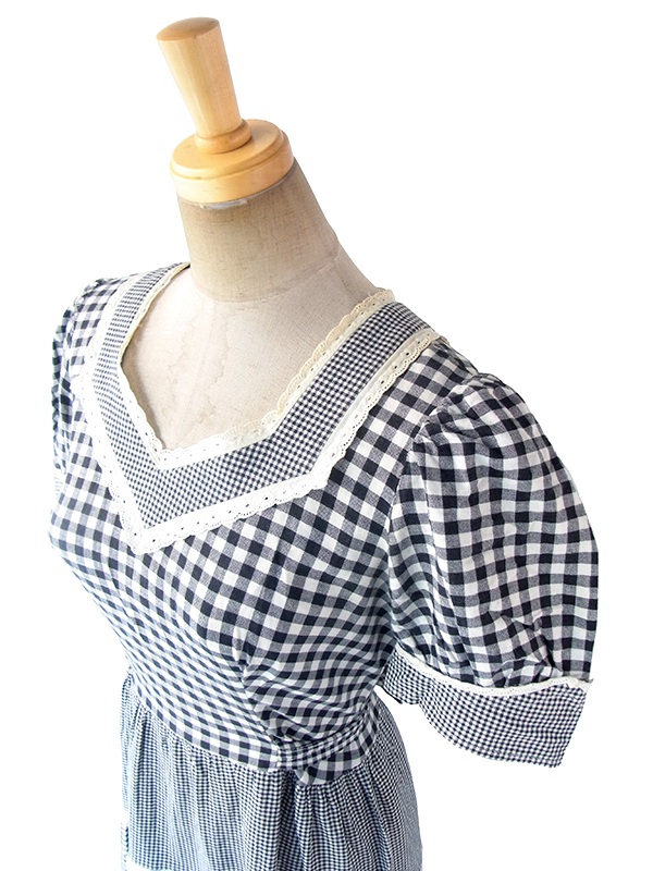 ヨーロッパ古着 フランス買い付け 60年代製 モノトーン X チェック生地切り返し レーステープ パフスリーブ ワンピース 18FC115