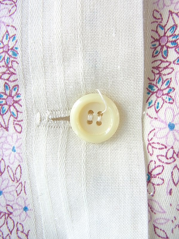 ヨーロッパ古着 60年代フランス製 オフホワイト X レトロプリント ガーゼのような繊細な生地 ワンピース 18FC118