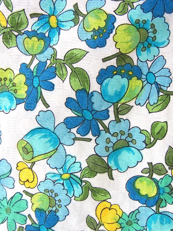 ヨーロッパ古着 フランス買い付け 60年代製 ホワイト X 涼やかな花柄 円形が控えめに浮かぶ生地 ワンピース 18FC216