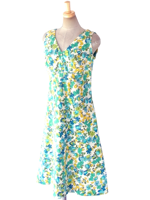ヨーロッパ古着 フランス買い付け 60年代製 ホワイト X 涼やかな花柄 円形が控えめに浮かぶ生地 ワンピース 18FC216