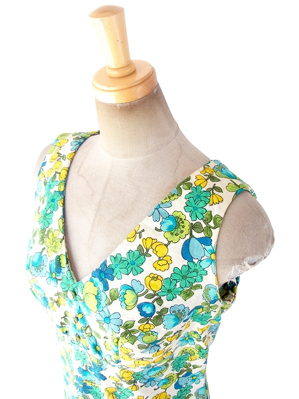 ヨーロッパ古着 フランス買い付け 60年代製 ホワイト X 涼やかな花柄 円形が控えめに浮かぶ生地 ワンピース 18FC216