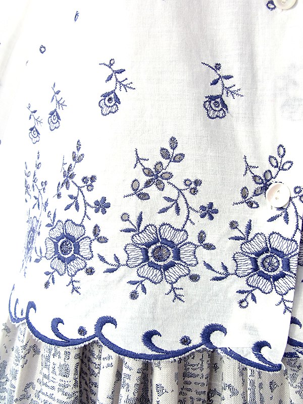 ヨーロッパ古着 フランス買い付け 60年代製 ホワイト X ブルー 花柄刺繍カットレース ヴィンテージ ブラウス 18FC323