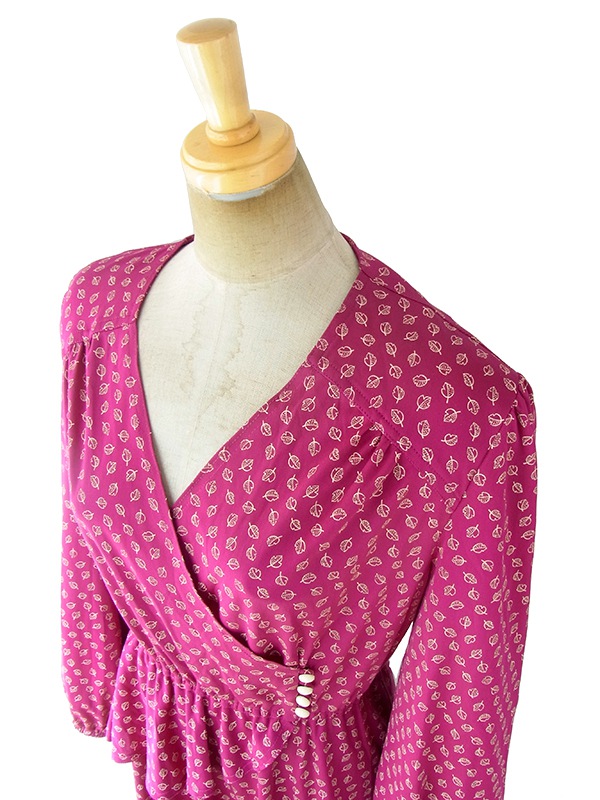 ヨーロッパ古着 フランス買い付け 70年代製 ワインレッド X クリーム色 カシュクール ペプラム ワンピース 18FC419