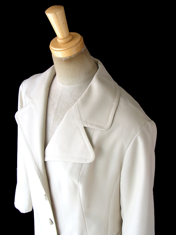 ヨーロッパ古着 フランス買い付け ライトグレイ X ステッチデザイン Aライン コート 18FC507