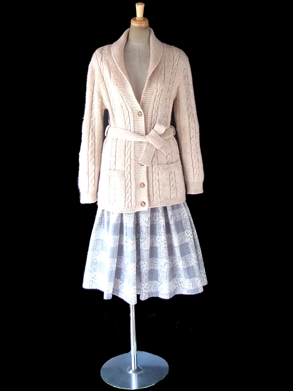 ヨーロッパ古着 フランス買い付け 60年代製 ライトベージュ X 共布ベルト付き アランニット カーディガン 18FC519