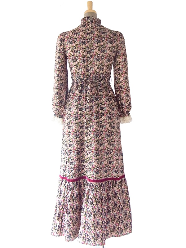 ヨーロッパ古着 ロンドン買い付け ブラック X カラフル花柄 レース・ベルベットテープ ヴィンテージ ロングドレス 18OM013