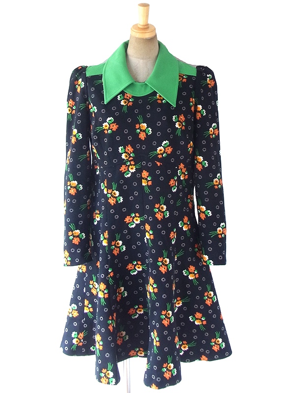 送料無料 ロンドン買い付け 70年代製 ブラック X グリーン襟 肩 カラフル花柄 レトロ ワンピース 18om7 ヨーロッパ古着