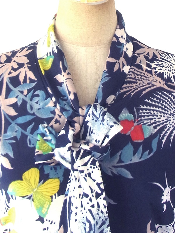 ヨーロッパ古着 ロンドン買い付け 70年代製 ネイビー 花柄 X 水色スカート 切り返し ボウタイ ワンピース 18OM336