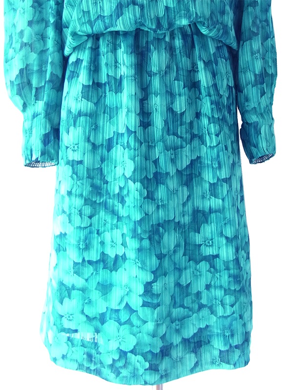 ヨーロッパ古着 ロンドン買い付け 70年代製 ターコイズブルー X 花柄・ストライプ カウルネック ワンピース 18SR003