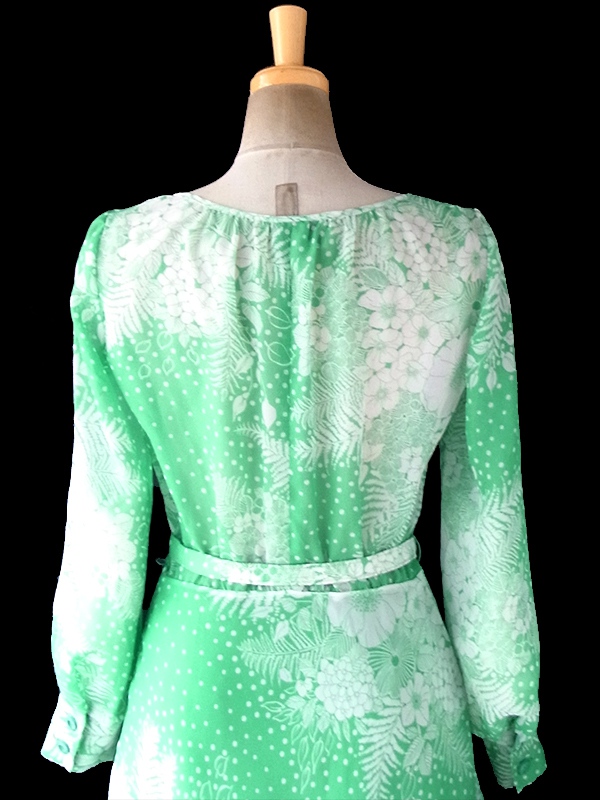 ヨーロッパ古着 ロンドン買い付け 70年代製 エメラルドグリーン X ホワイト 花柄 共布ベルト付き ヴィンテージ ワンピース 18SR006