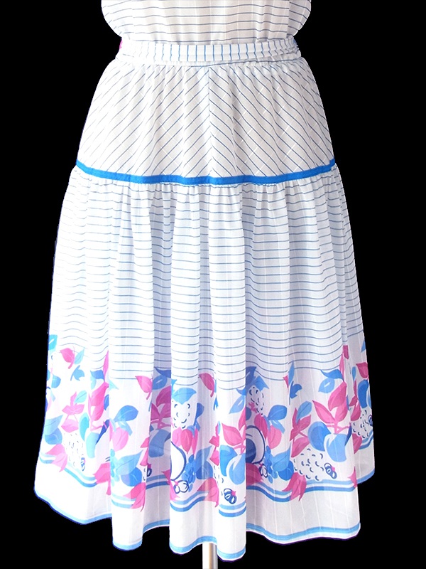 ヨーロッパ古着 70年代フランス製 ホワイト X ブルー・ピンク ストライプ・花柄 共布ベルト付き ワンピース 19FC003