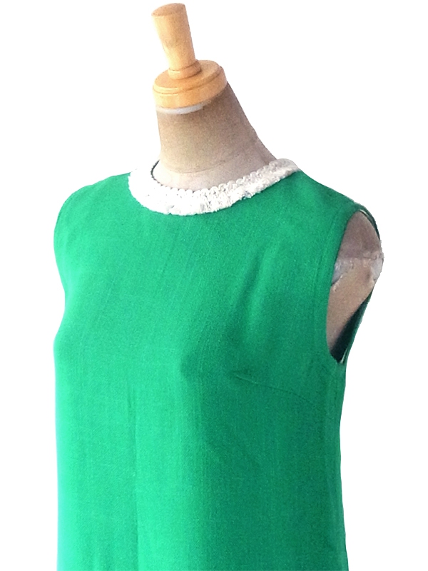 ヨーロッパ古着 フランス買い付け 60年代製 グリーン X ホワイト フリンジ付きコード刺繍襟 ヴィンテージ ワンピース 19FC006