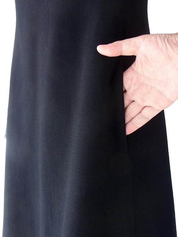 ヨーロッパ古着 フランス買い付け 60年代製 ブラック X 水玉 襟・袖口 Aライン ウール ワンピース 19FC311