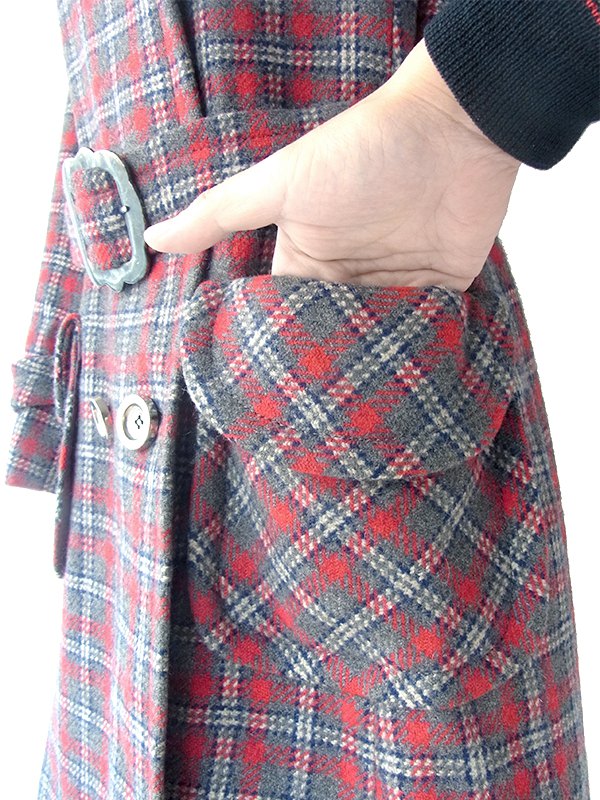ヨーロッパ古着 フランス買い付け 60年代製 グレイ X レッド・ブルー 共布ベルト付き 厚手ウール コート 19FC414