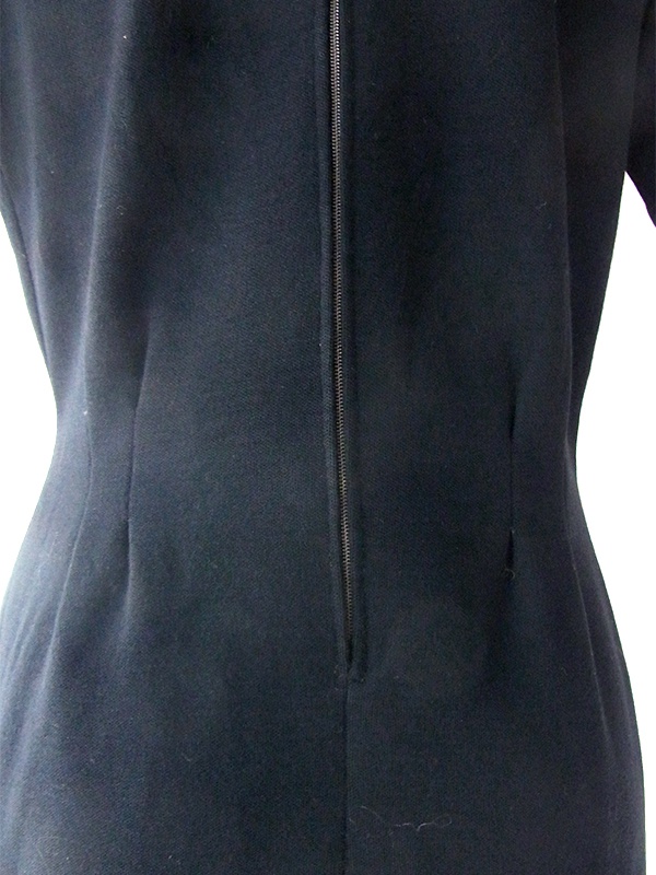 ヨーロッパ古着 フランス買い付け 60年代製 ブラック X ウェストタック ヴィンテージ 厚手ウール ドレス 19FC502