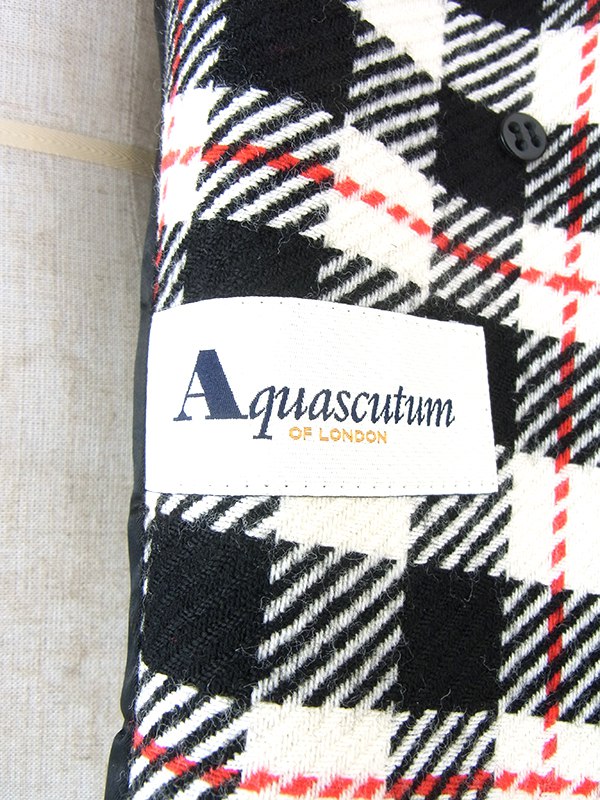ヨーロッパ古着 イギリス製 Aquascutum アクアスキュータム オフホワイト X ブラック・レッド チェック柄 コート 20BS100