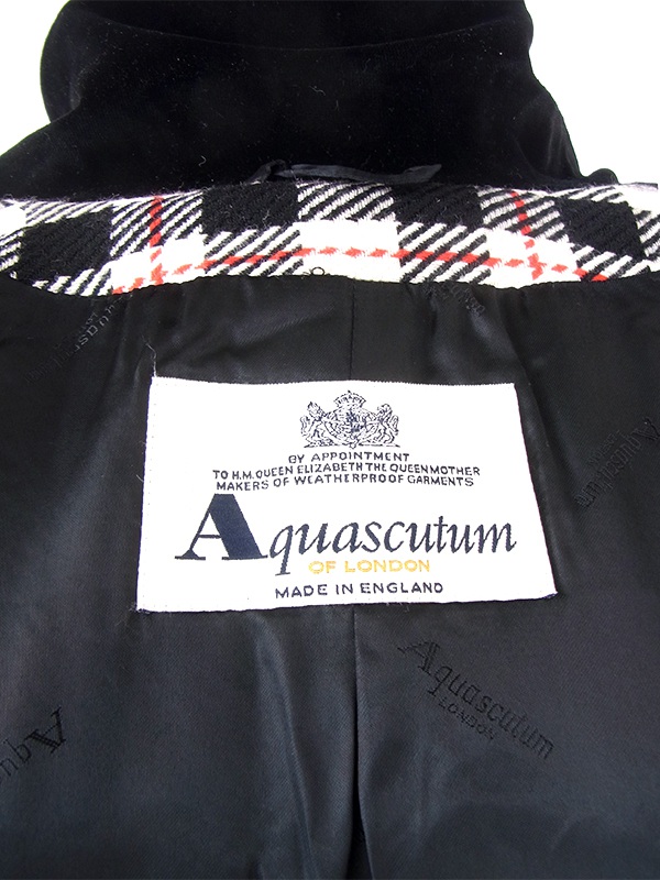 ヨーロッパ古着 イギリス製 Aquascutum アクアスキュータム オフホワイト X ブラック・レッド チェック柄 コート 20BS100
