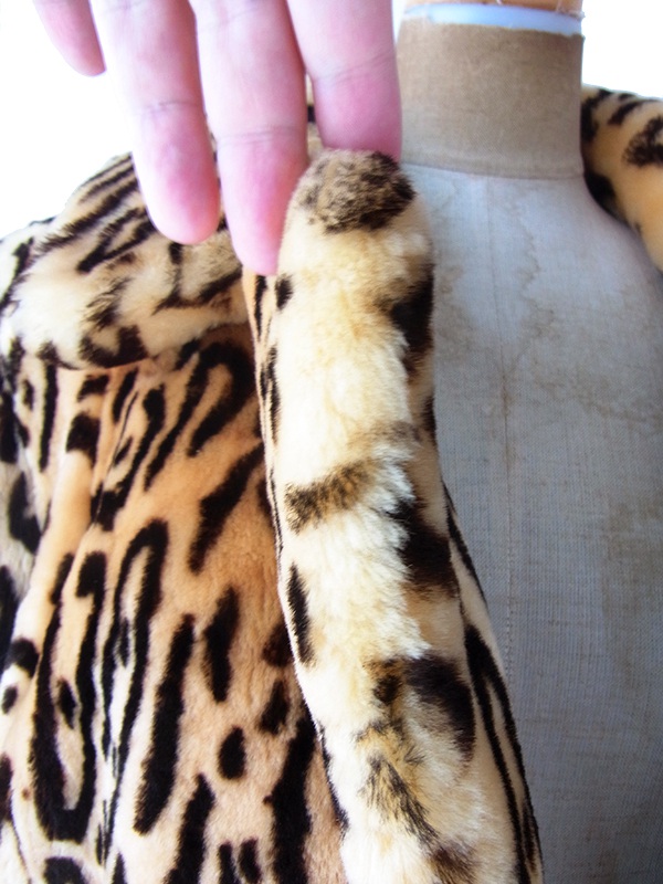 ヨーロッパ古着 ロンドン買い付け 70年代製 レオパード柄 フェイクファー 厚手 コート 20BS205