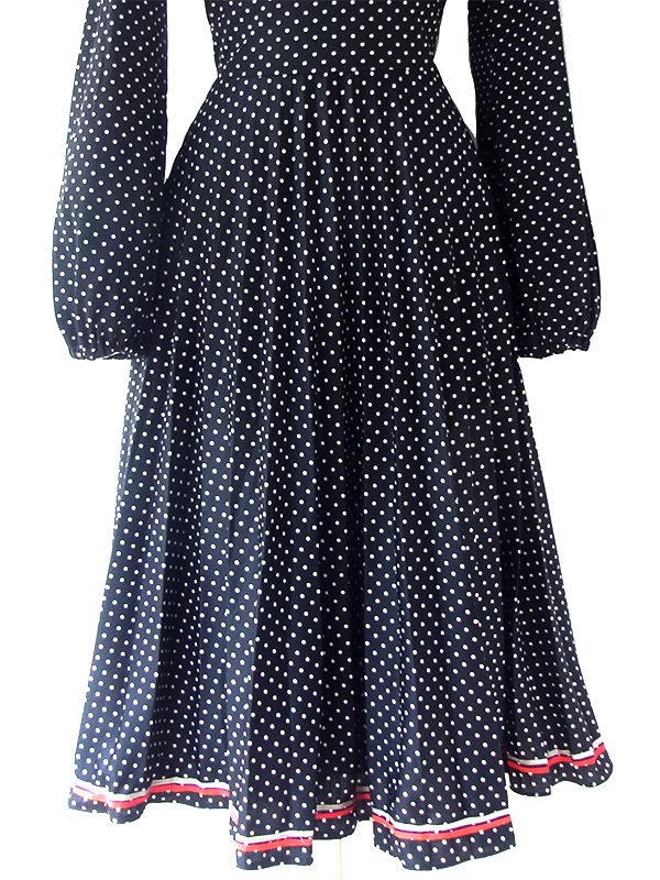 ヨーロッパ古着 ロンドン買い付け 70年代製 モノトーン X 水玉 レッド・グレイ テープ プリーツ ワンピース 20BS213