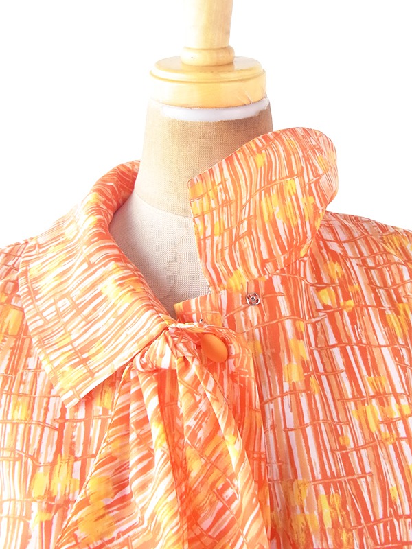 ヨーロッパ古着 70年代フランス製 オレンジ X レッド レトロ柄 ボウタイ プリーツ ワンピース 20FC010