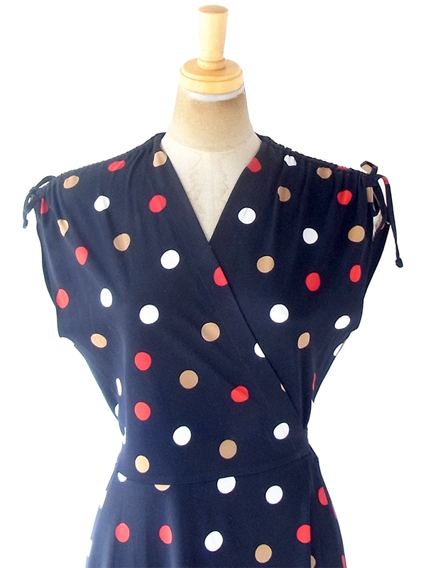 【ヨーロッパ古着】フランス買い付け 70年代製 ネイビー X レッド・ホワイト・ゴールド 水玉 巻きワンピース 20FC017【おとなかわいい】