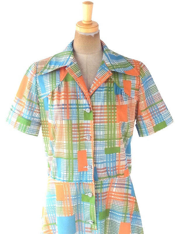 ヨーロッパ古着 フランス買い付け 70年代製 ホワイト X オレンジ・水色・グリーン チェック・スクエア柄 ワンピース 20FC200