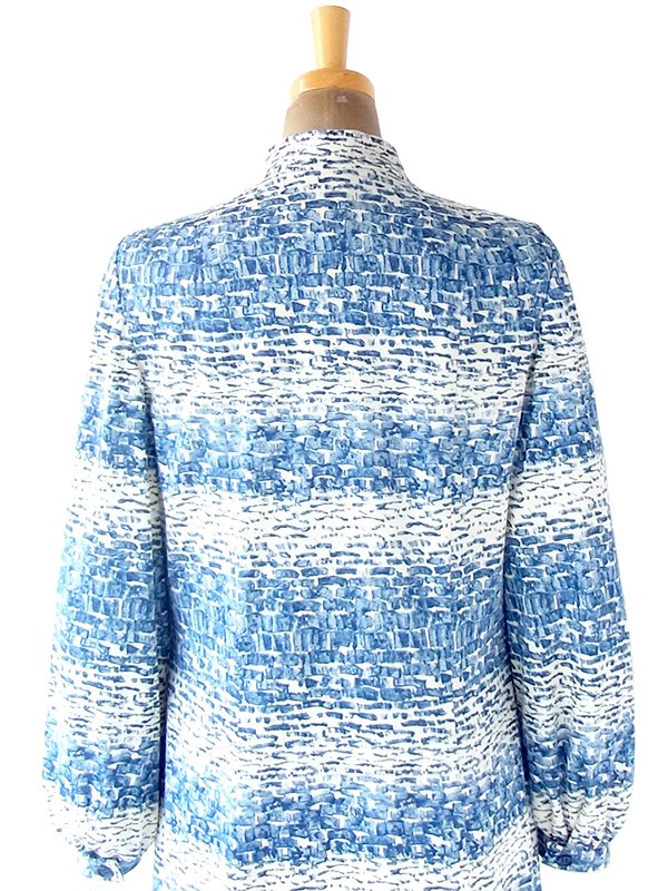 ヨーロッパ古着 フランス買い付け 70年代製 ホワイト X ブルー レトロ柄 ヴィンテージ ワンピース 20FC508