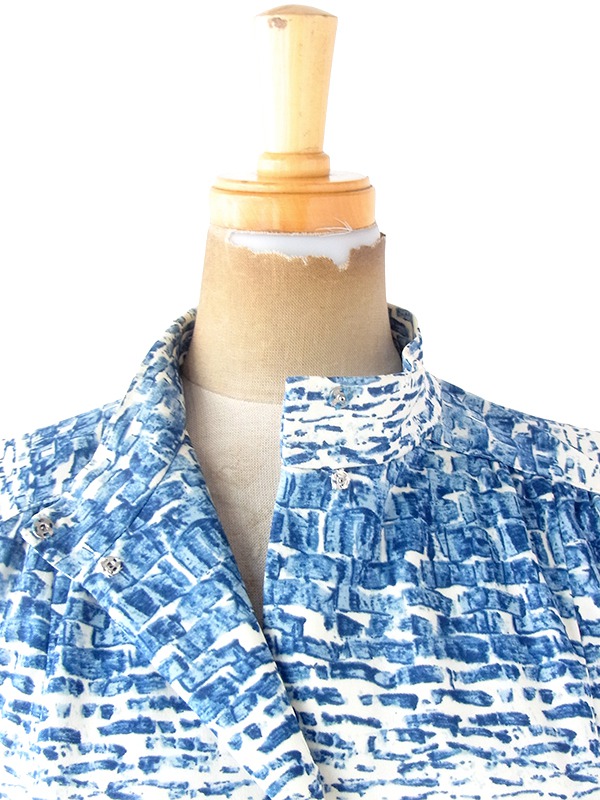 ヨーロッパ古着 フランス買い付け 70年代製 ホワイト X ブルー レトロ柄 ヴィンテージ ワンピース 20FC508