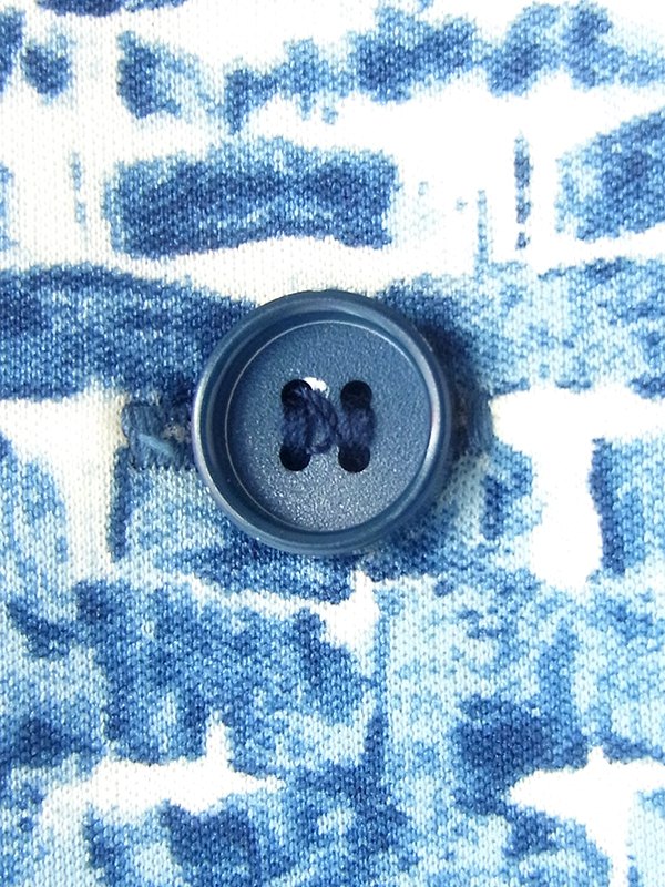 ヨーロッパ古着 フランス買い付け 70年代製 ホワイト X ブルー レトロ柄 ヴィンテージ ワンピース 20FC508