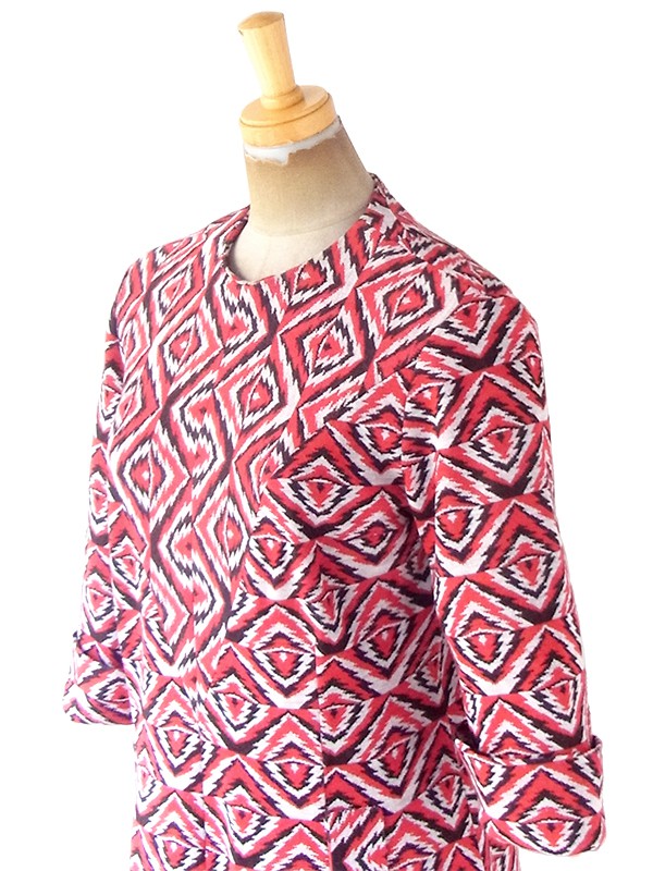 ヨーロッパ古着 フランス買い付け 60年代製 レッド X ホワイト X ブラック レトロ柄 ヴィンテージ ワンピース20FC602