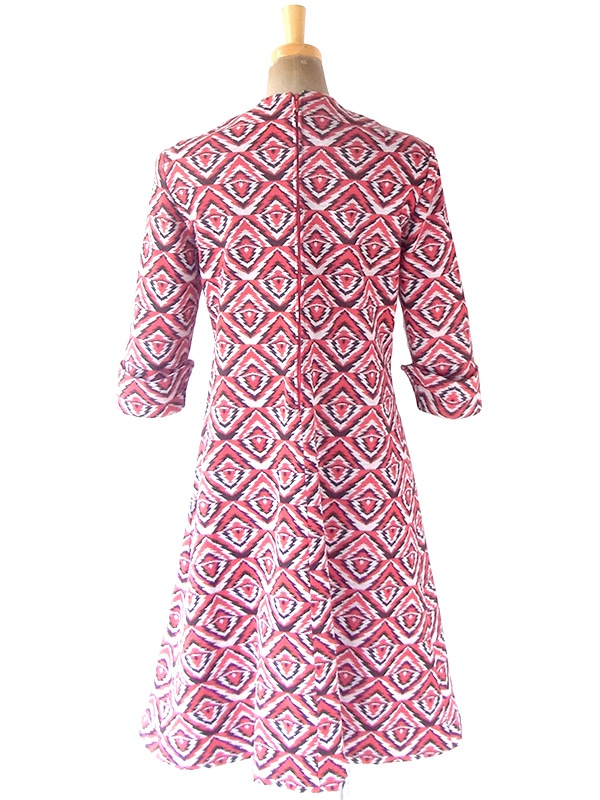 ヨーロッパ古着 フランス買い付け 60年代製 レッド X ホワイト X ブラック レトロ柄 ヴィンテージ ワンピース20FC602