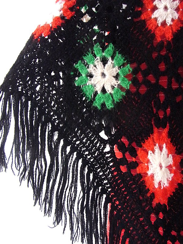 ヨーロッパ古着 フランス買い付け 60年代製 ブラック X レッド・グリーン アーガイル柄 フリンジ付き ショール 20FC722