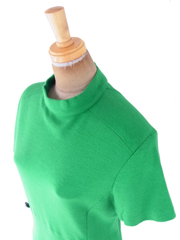 ヨーロッパ古着 ロンドン買い付け 60年代製 グリーン X ファネルネック 飾りボタン・ポケット付き ワンピース 20OM016