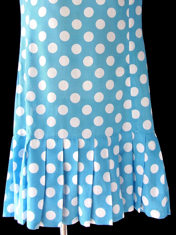 ヨーロッパ古着 ロンドン買い付け 60年代製 水色 X ホワイト 水玉 裾元プリーツ ヴィンテージ ワンピース 20OM113