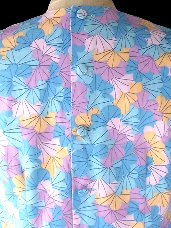 ヨーロッパ古着 ロンドン買い付け 70年代製 水色 X ピンク・パープル・イエロー 花柄プリント フレア ワンピース 20OM200