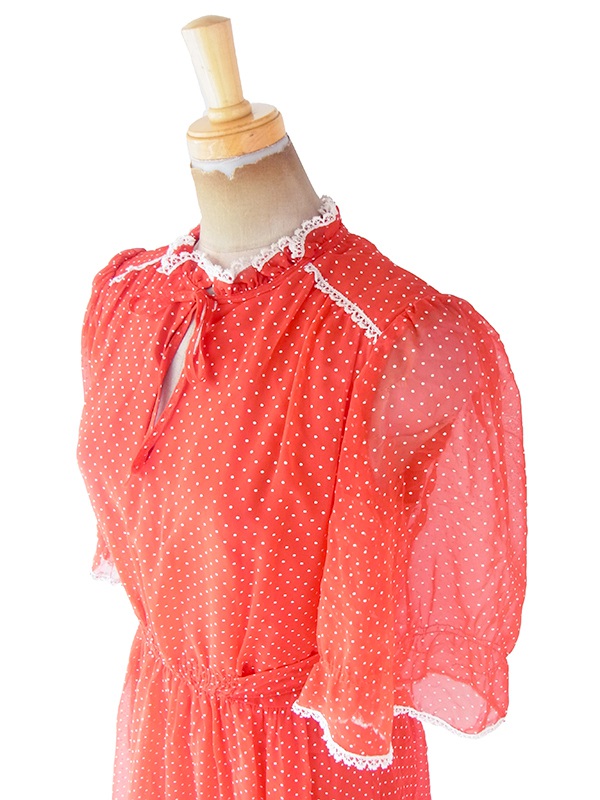 ヨーロッパ古着 ロンドン買い付け 70年代製 レッド X ホワイト 水玉・レーステープ 共布ベルト ロング ワンピース 20OM203