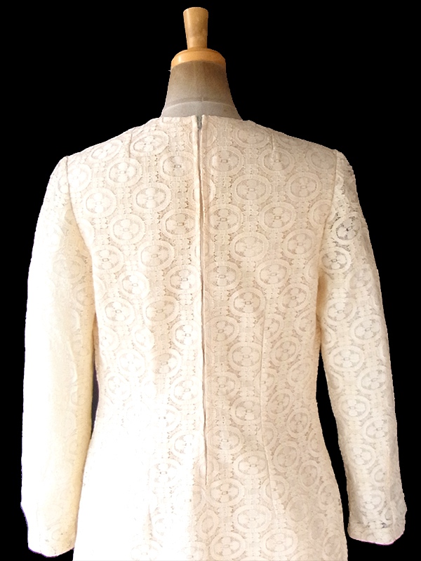 ヨーロッパ古着 ロンドン買い付け 70年代製 光沢を帯びたベージュ X 総レース ヴィンテージ ワンピース 20OM306