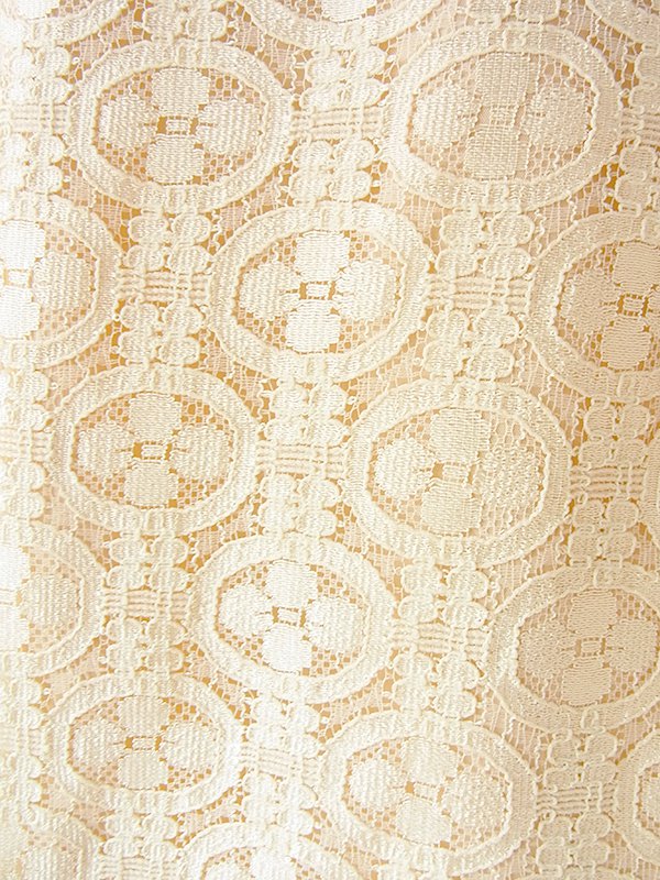 ヨーロッパ古着 ロンドン買い付け 70年代製 光沢を帯びたベージュ X 総レース ヴィンテージ ワンピース 20OM306