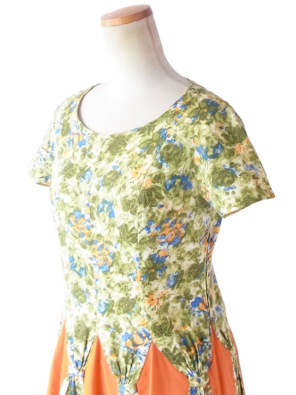 ヨーロッパ古着 ロンドン買い付け 60年代製 グリーン X 花柄 オレンジ生地切り返し ヴィンテージ ワンピース 21BS200
