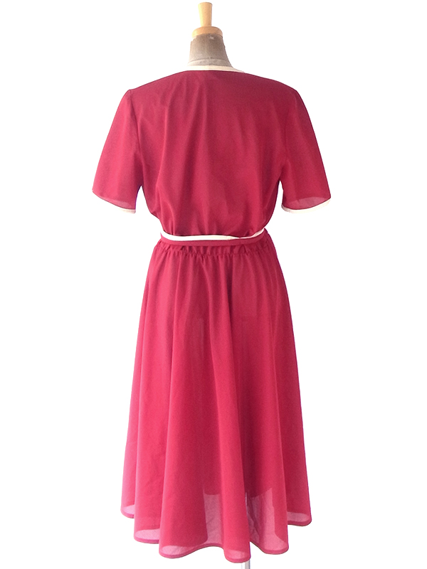 ヨーロッパ古着 ロンドン買い付け 70年代製 バーガンディー X アイボリー アンブレラプリーツ 共布ベルト付き ワンピース 21BS202