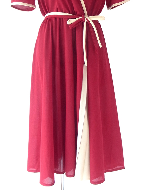 ヨーロッパ古着 ロンドン買い付け 70年代製 バーガンディー X アイボリー アンブレラプリーツ 共布ベルト付き ワンピース 21BS202