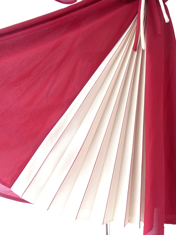 ヨーロッパ古着 ロンドン買い付け 70年代製 バーガンディー X アイボリー アンブレラプリーツ 共布ベルト付き ワンピース 21BS202