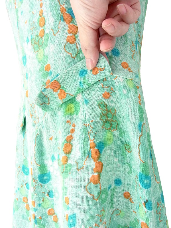 ヨーロッパ古着 フランス買い付け 60年代製 エメラルドグリーン X ブルー・ オレンジ レトロ柄 ヴィンテージ ワンピース 21FC104