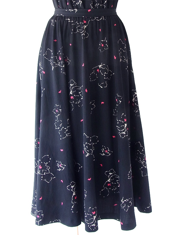 ヨーロッパ古着 フランス買い付け 70年代製 ブラック X レッド  共布ベルト付き ストラップ ワンピース 21FC109