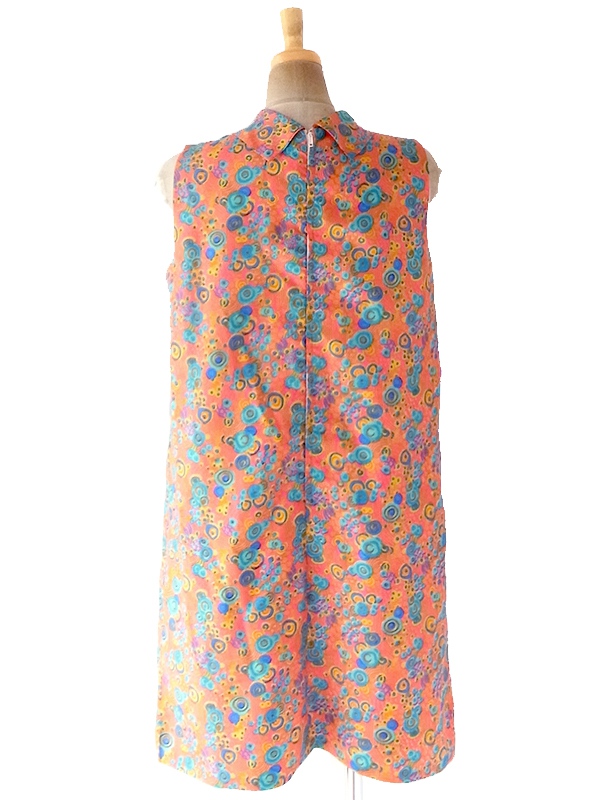 ヨーロッパ古着 フランス買い付け 60年代製 オレンジ X カラフル レトロ柄 控えめな光沢を帯びた生地 ワンピース 21FC114