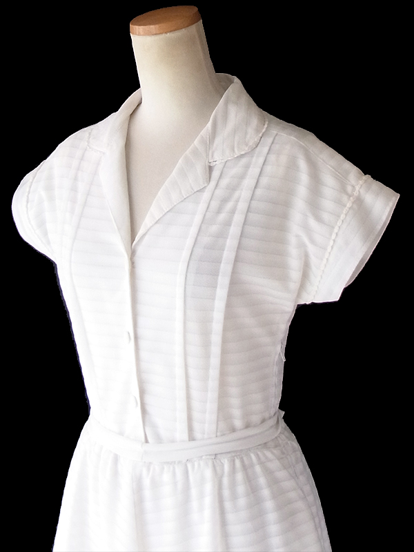 ヨーロッパ古着 フランス買い付け 70年代製 ホワイト X ボーダー 共布ベルト付き ヴィンテージ ワンピース 21FC120