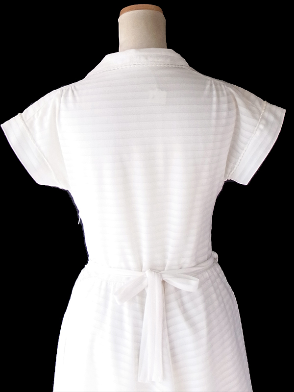 ヨーロッパ古着 フランス買い付け 70年代製 ホワイト X ボーダー 共布ベルト付き ヴィンテージ ワンピース 21FC120