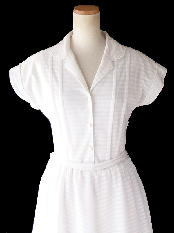 ヨーロッパ古着 フランス買い付け 70年代製 ホワイト X ボーダー 共布ベルト付き ヴィンテージ ワンピース 21FC120